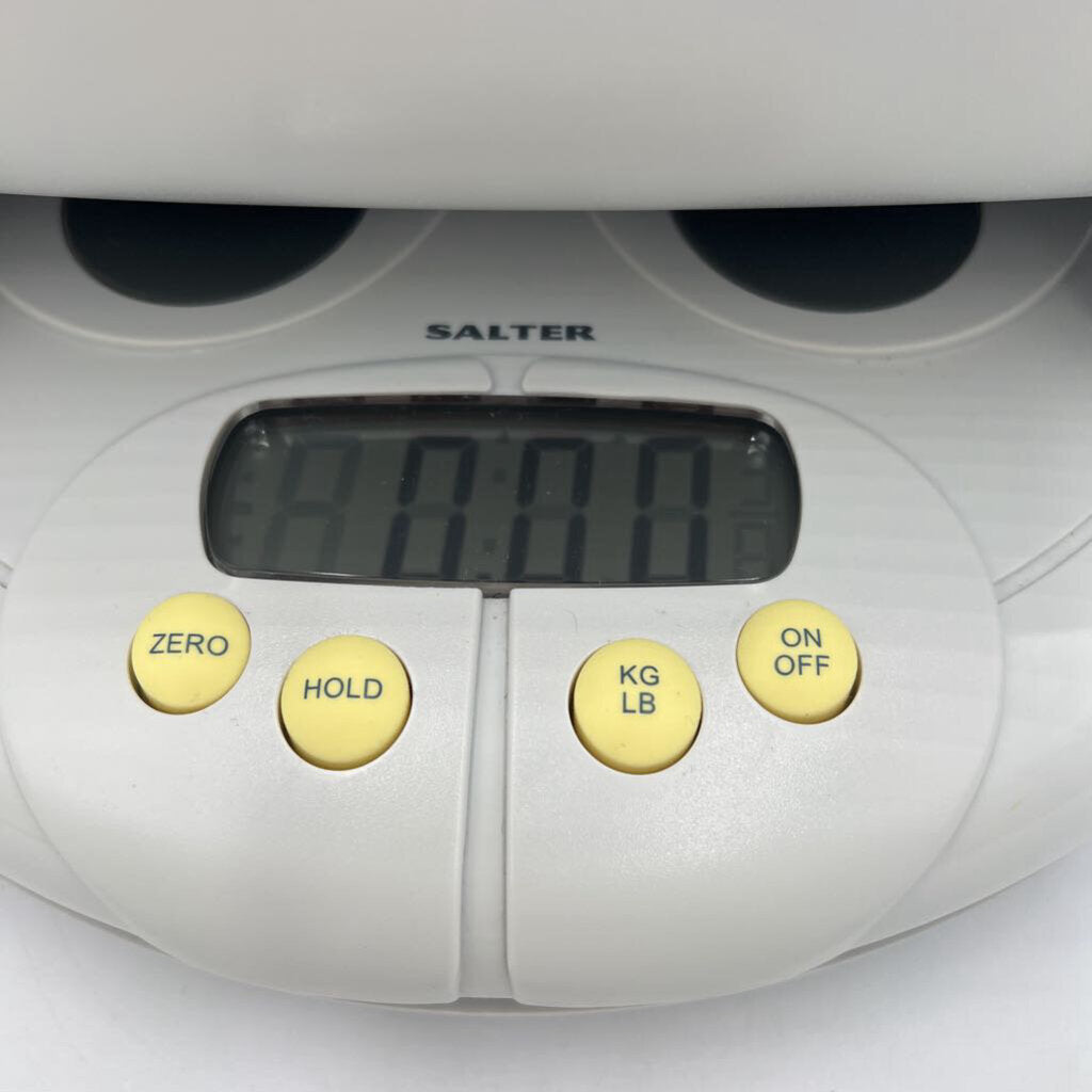 Baby Changing Station w/Scale