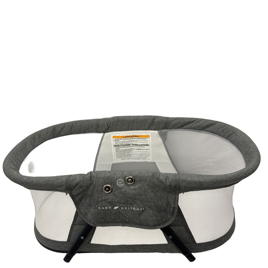 Slumber Deluxe Portable Rocking Bassinet