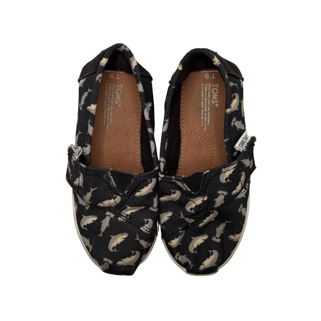 Velcro Slip On Shoes / Sharks