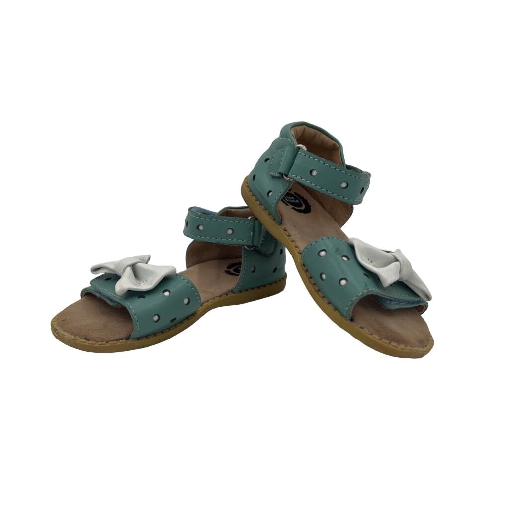 Bow Sandals