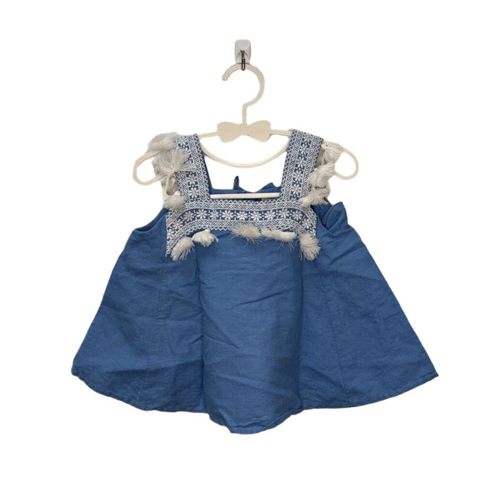 Sleeveless Fringe Shirt