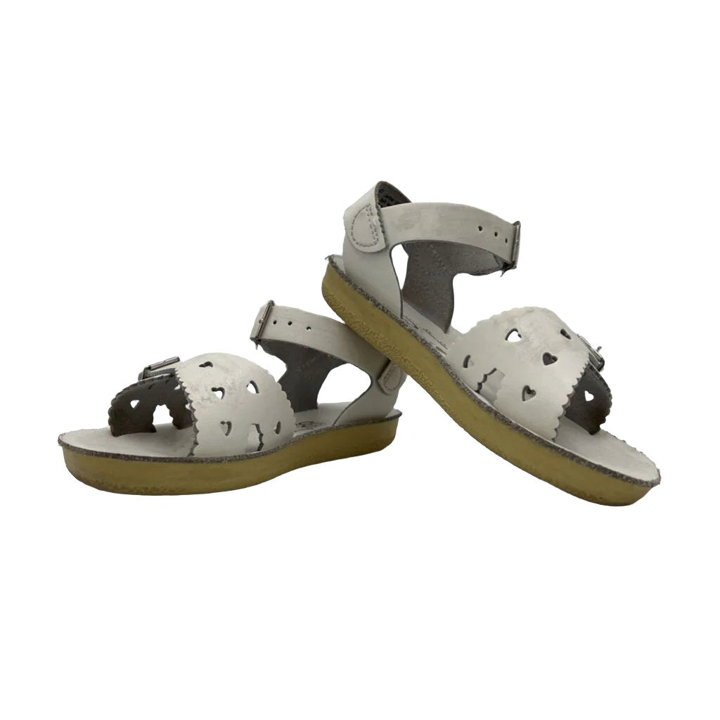 Buckle Sandals / Hearts