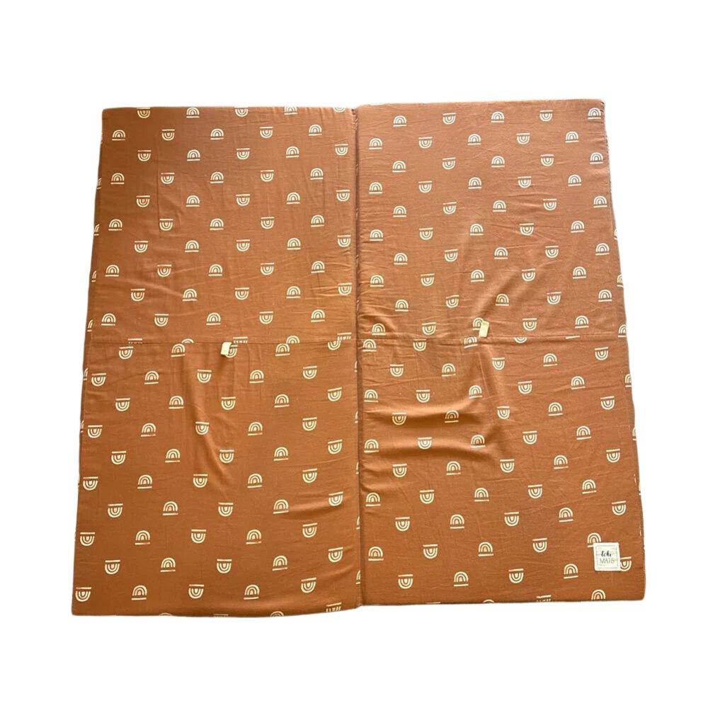 Rainbow Rust Playmat