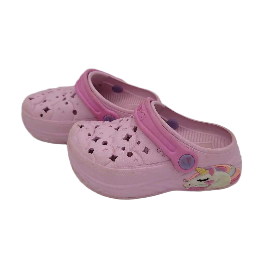 Slip On Water Shoes / Light Up Unicorn