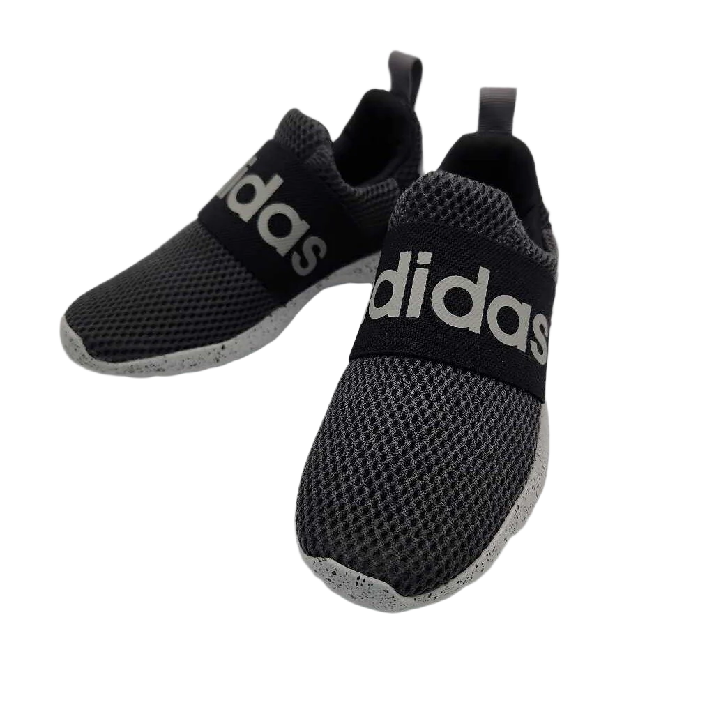 Slip On Sneakers / Adidas