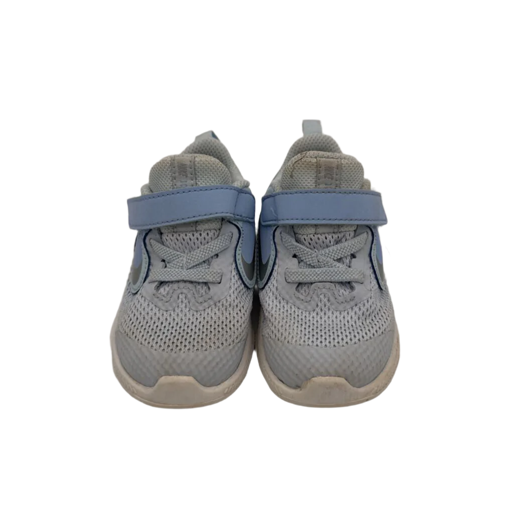 Velcro Sneakers / Swoosh