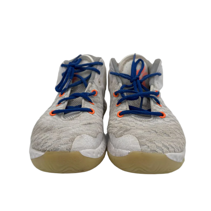 Lace Up Sneakers / Swoosh