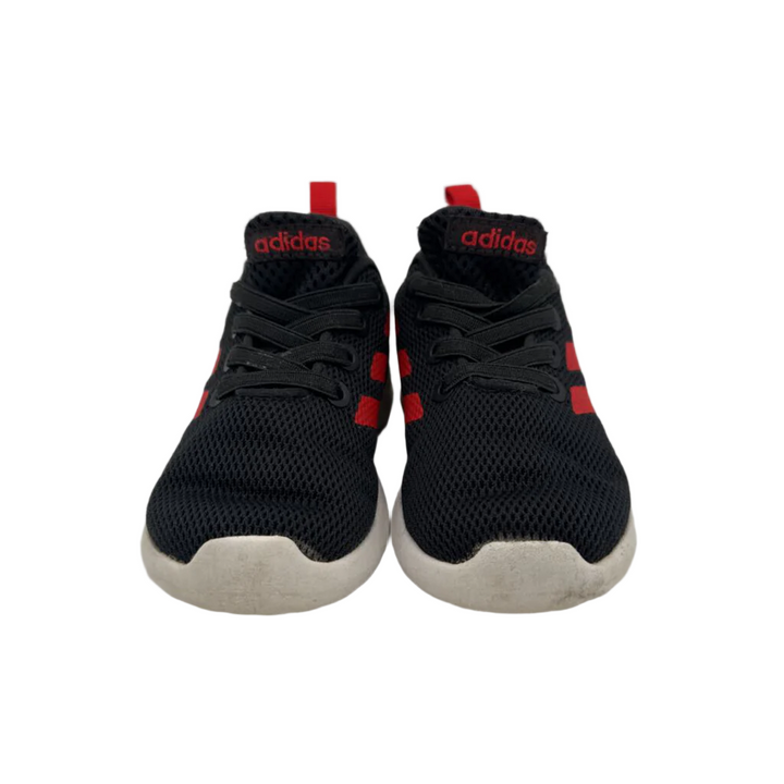 Slip On Sneakers / Red Stripes