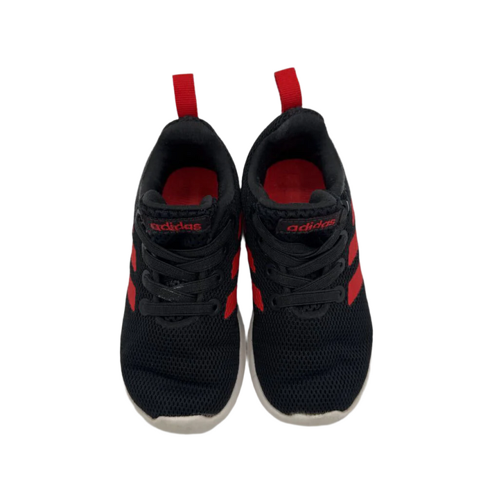 Slip On Sneakers / Red Stripes