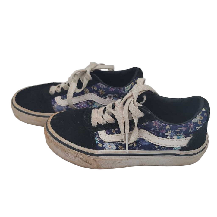 Lace Up Sneakers / Flowers