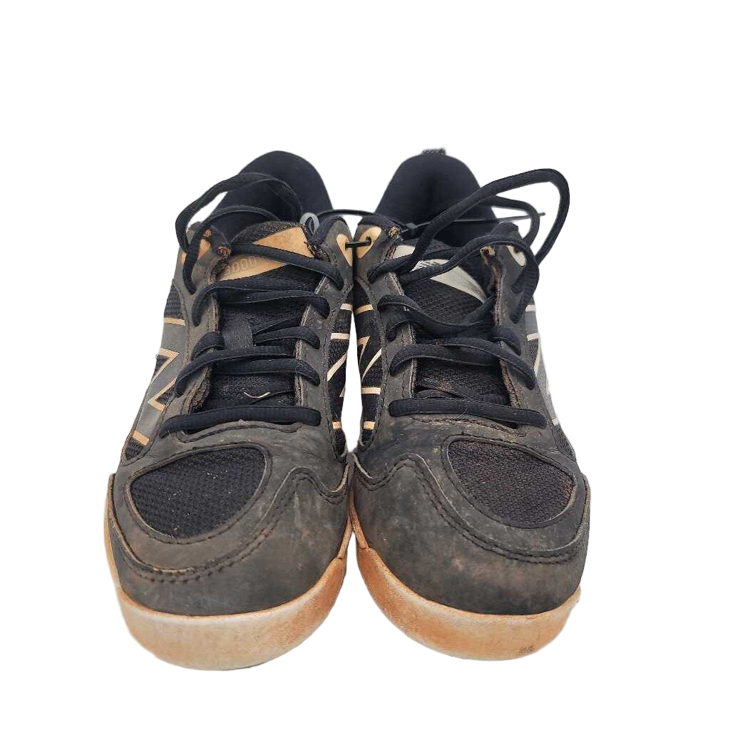 Sport Cleats / N