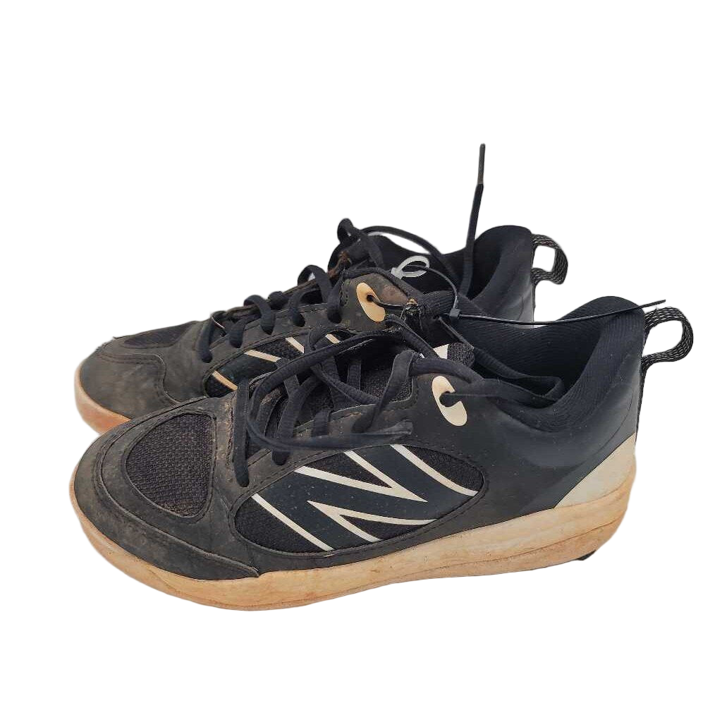 Sport Cleats / N