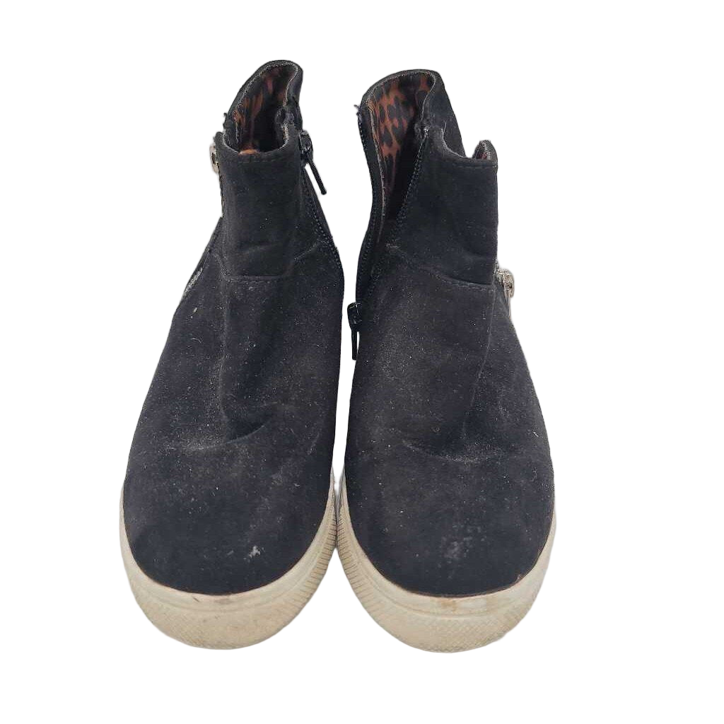 Zip Up Wedge Ankle Boots