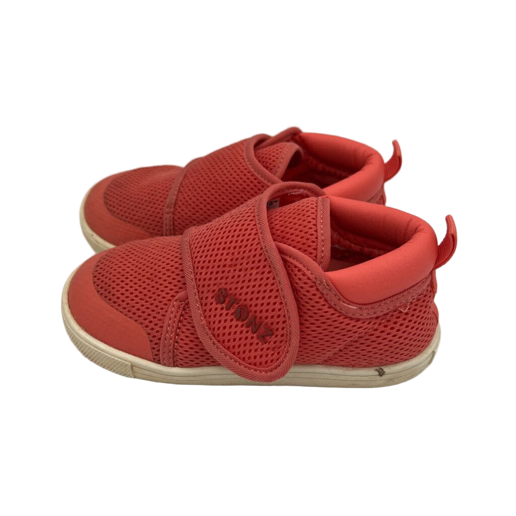 Velcro Slip on Tennis Shoes/Vegan