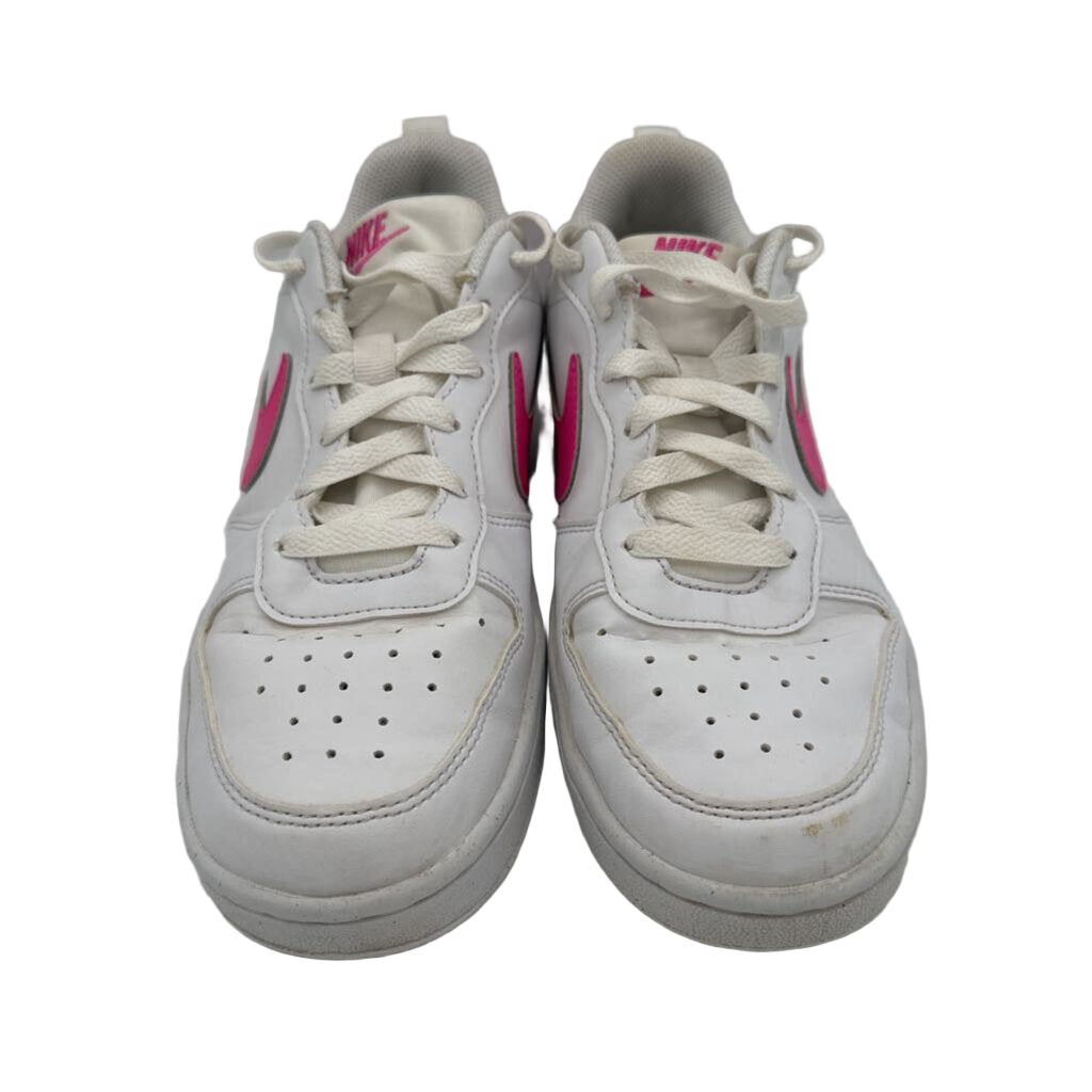 Lace Up Sneakers / Pink Swoosh
