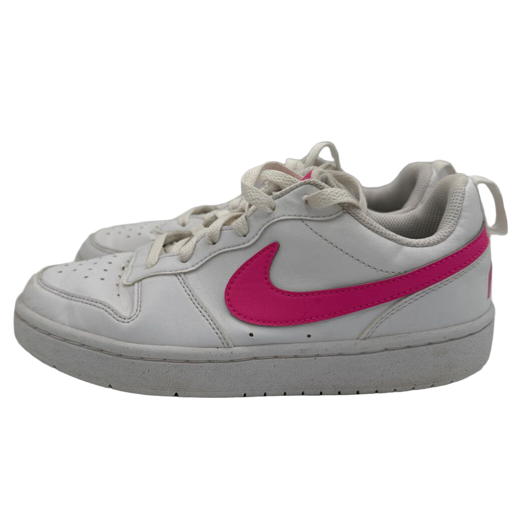 Lace Up Sneakers / Pink Swoosh