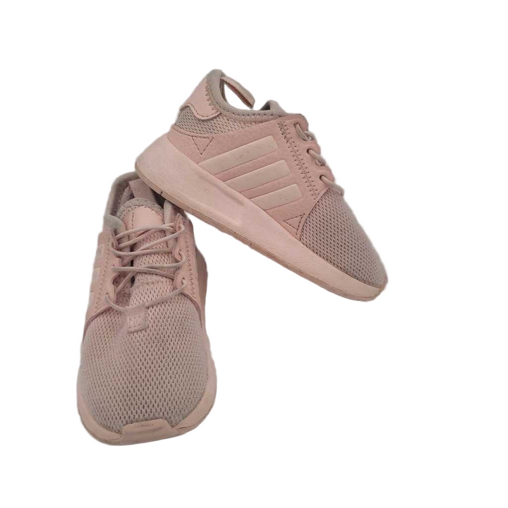 Slip on Tennis Shoes/Elastic Laces