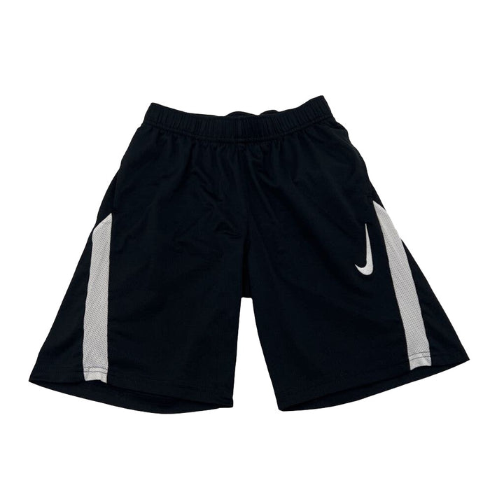 Basketball Shorts / Nike Swoosh