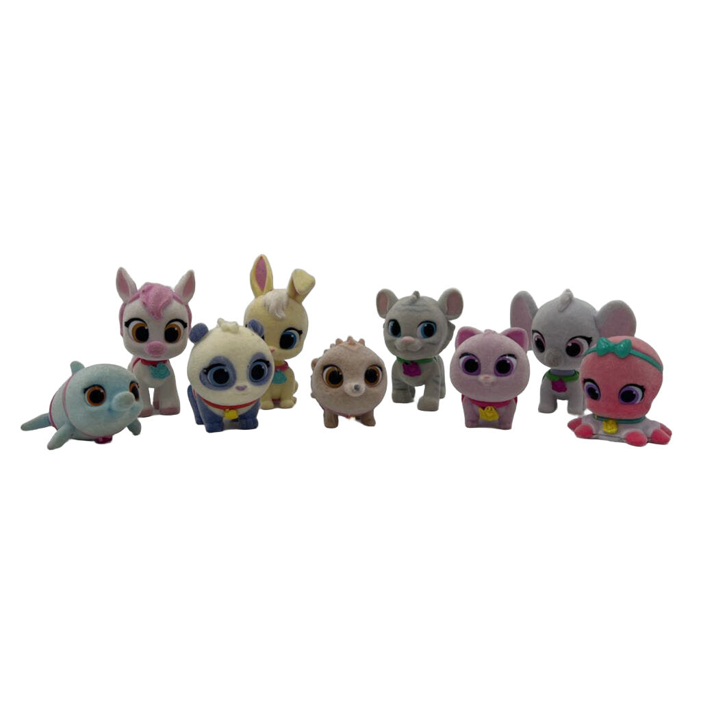 Figurines