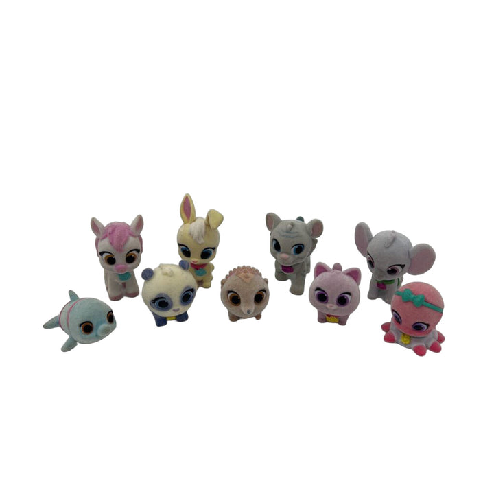 Figurines