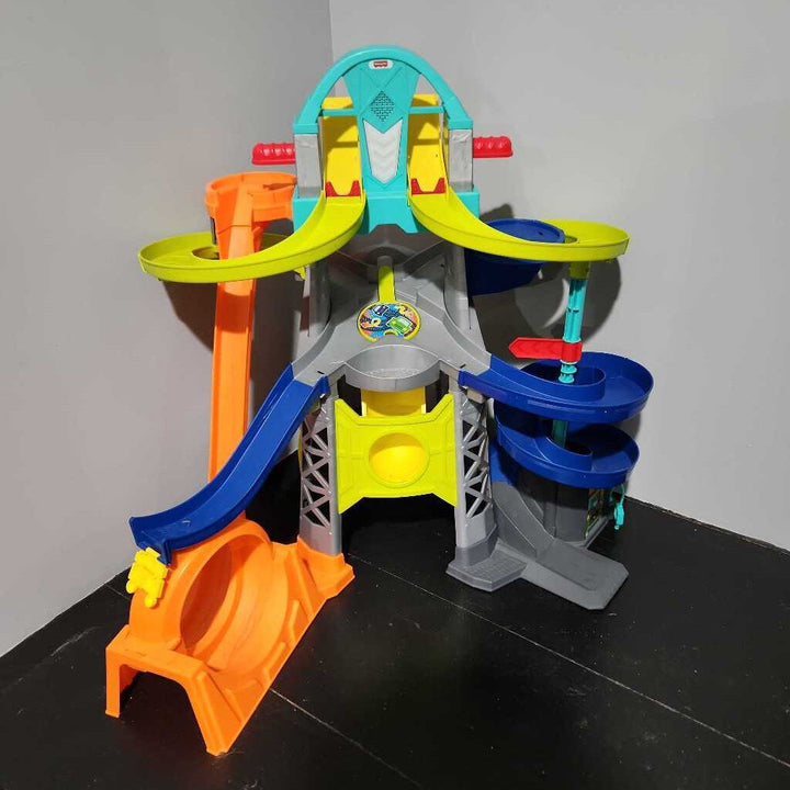 Little People Lauch & Loop Race Track