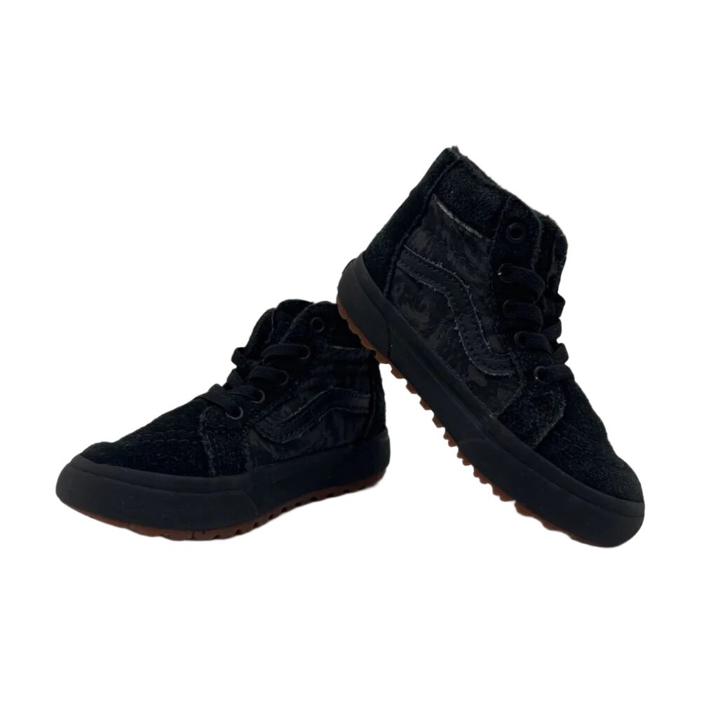 Zip Up High-Top Shoes
