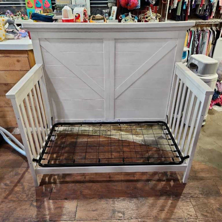 Westfield Convertible Nursery Set