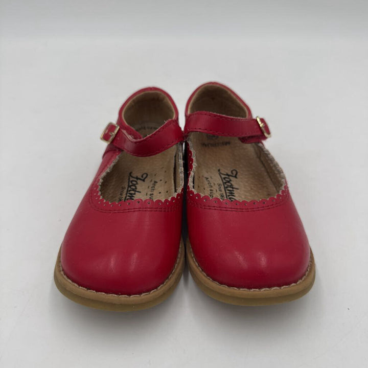 Velcro Clasp Scalloped Mary Janes