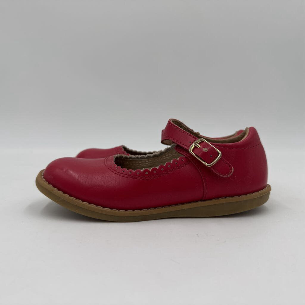 Velcro Clasp Scalloped Mary Janes