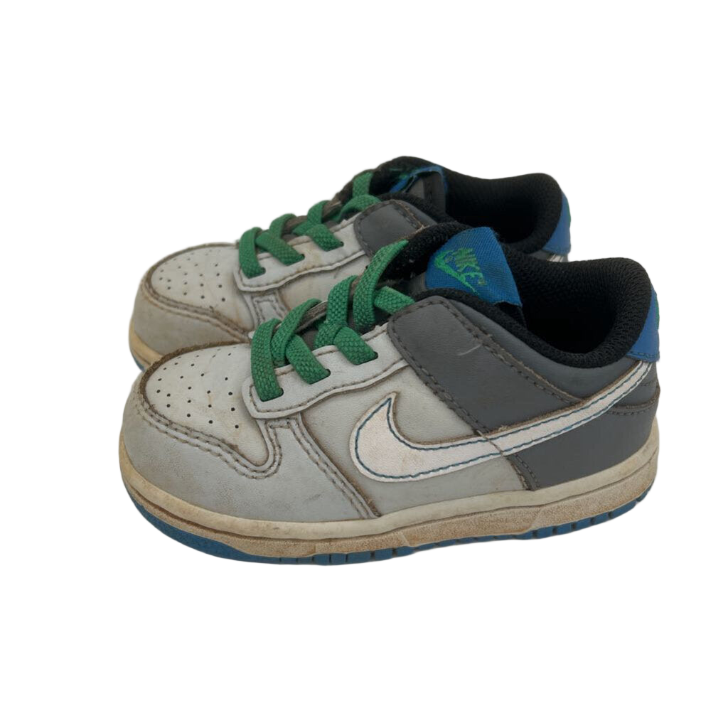 Faux Lace Up Sneakers / Swoosh