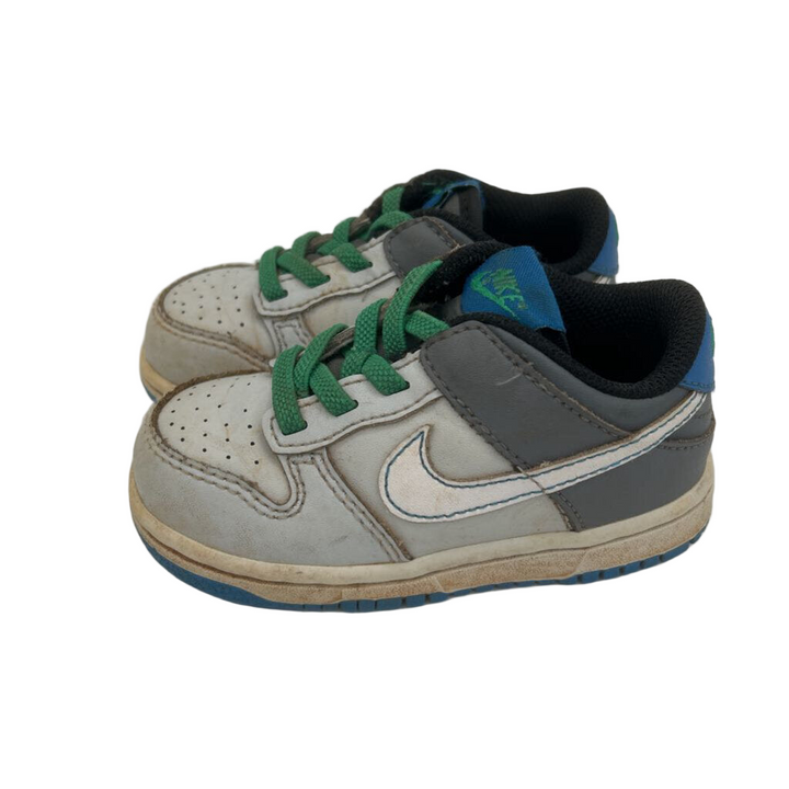 Faux Lace Up Sneakers / Swoosh