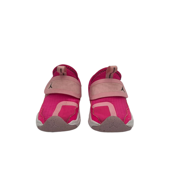 Slip On Sneaker / Swoosh