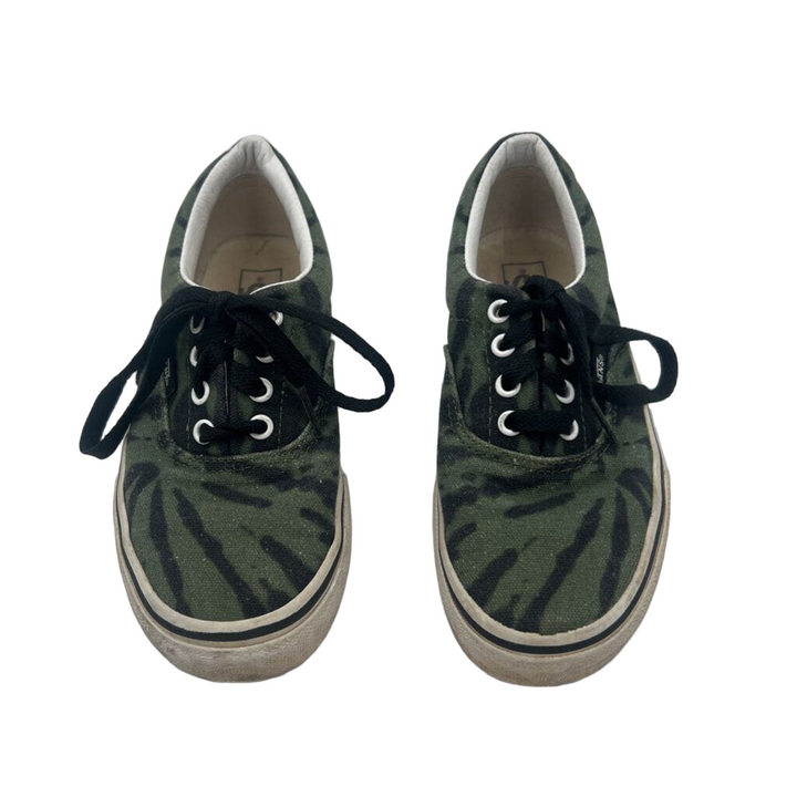 Lace Up Striped Tennis Shoes