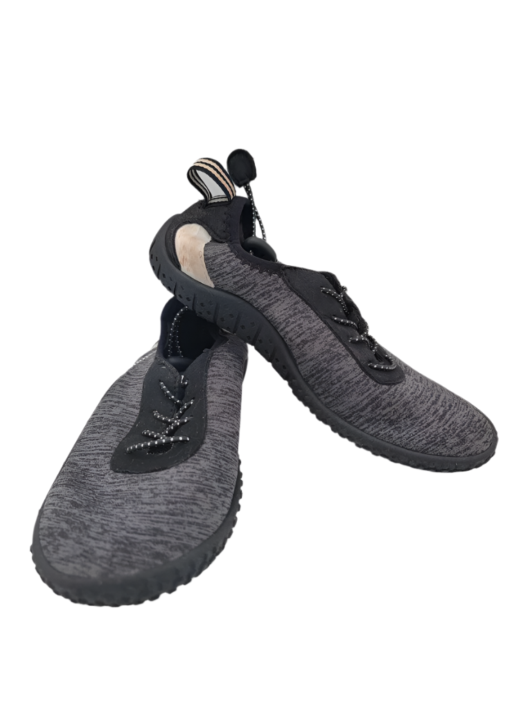 Water Shoes/Elastic Ties