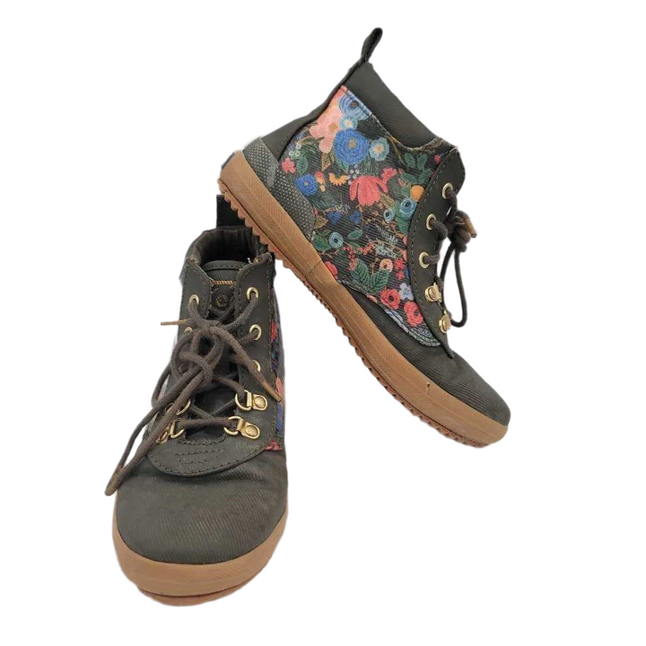 Lace Up High Top Tennis Shoes / Flowers
