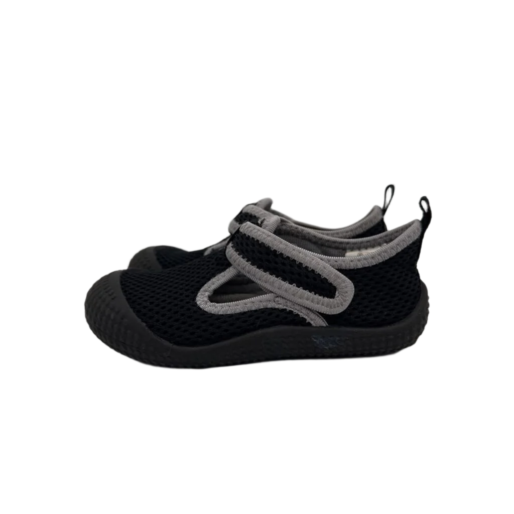 Water Sandals Closed Toe/Velcro Strap