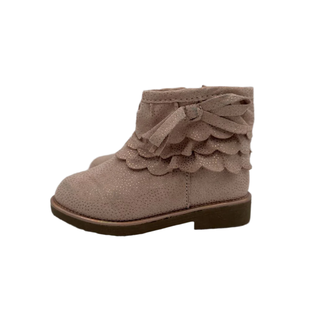 Zip Up Boots / Ruffles
