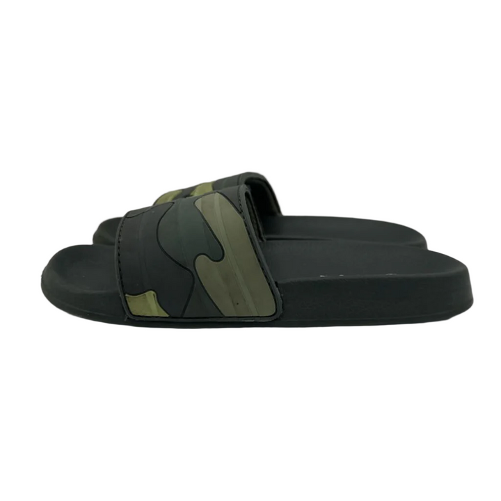Slip On Sandals / Camo