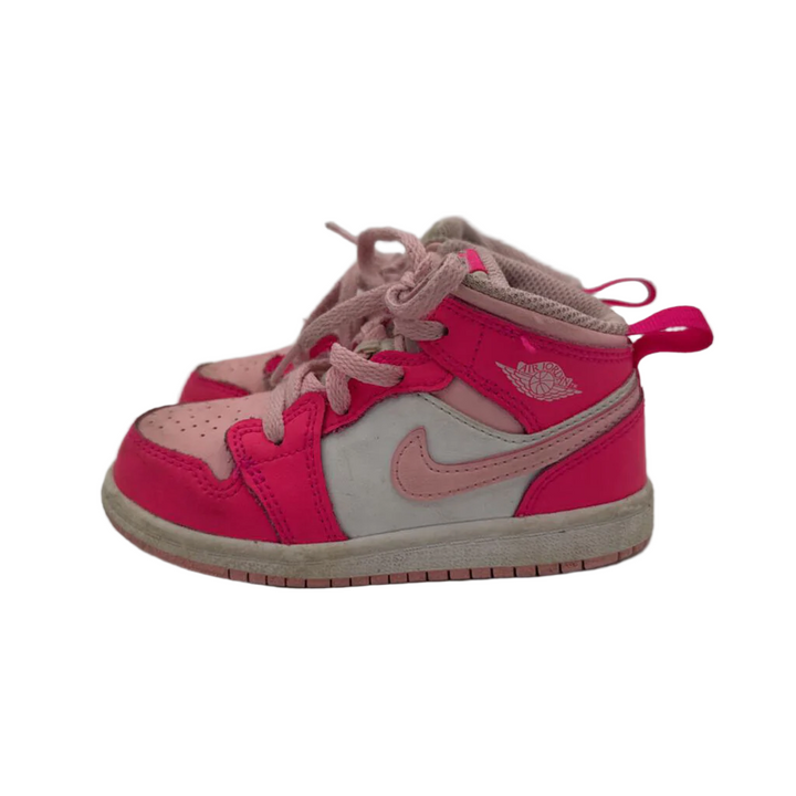 Lace Up High-Top Sneakers / Swoosh