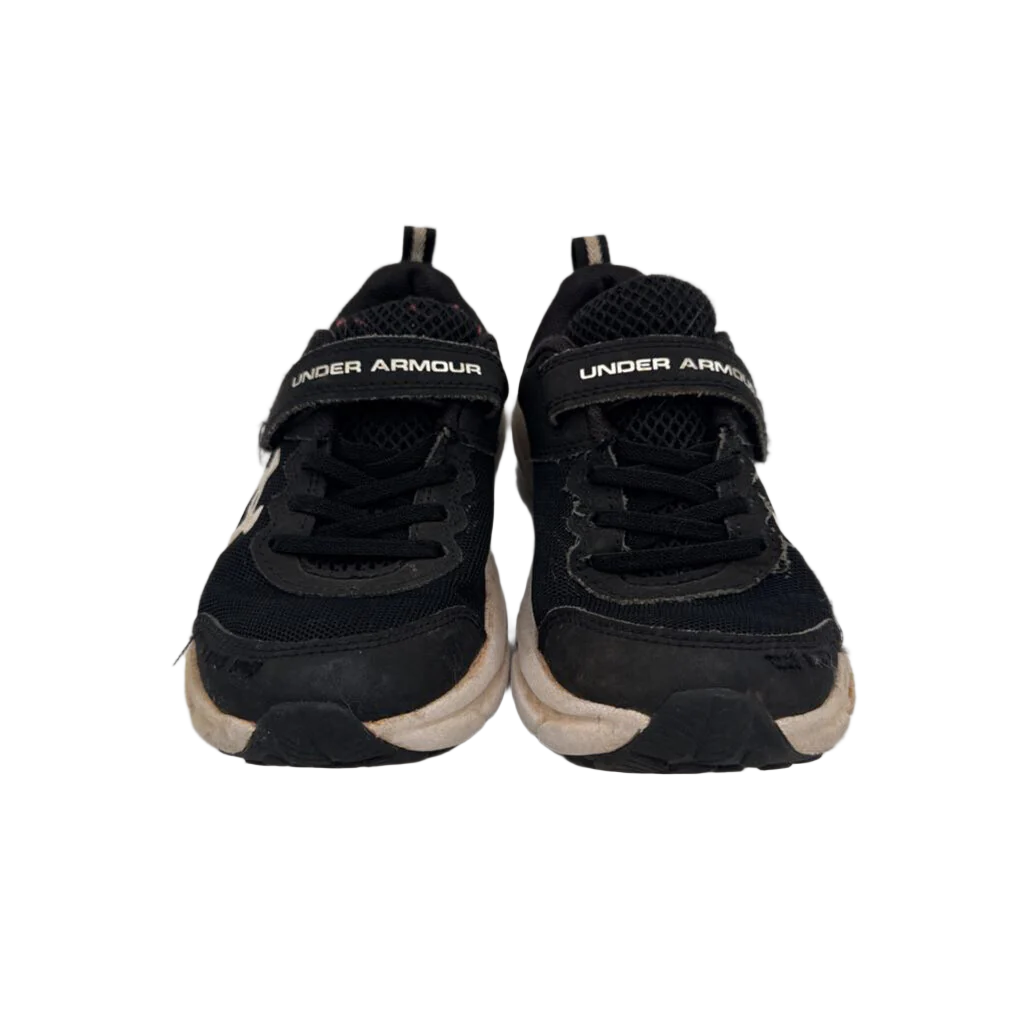 Velcro Sneakers / Under Armour