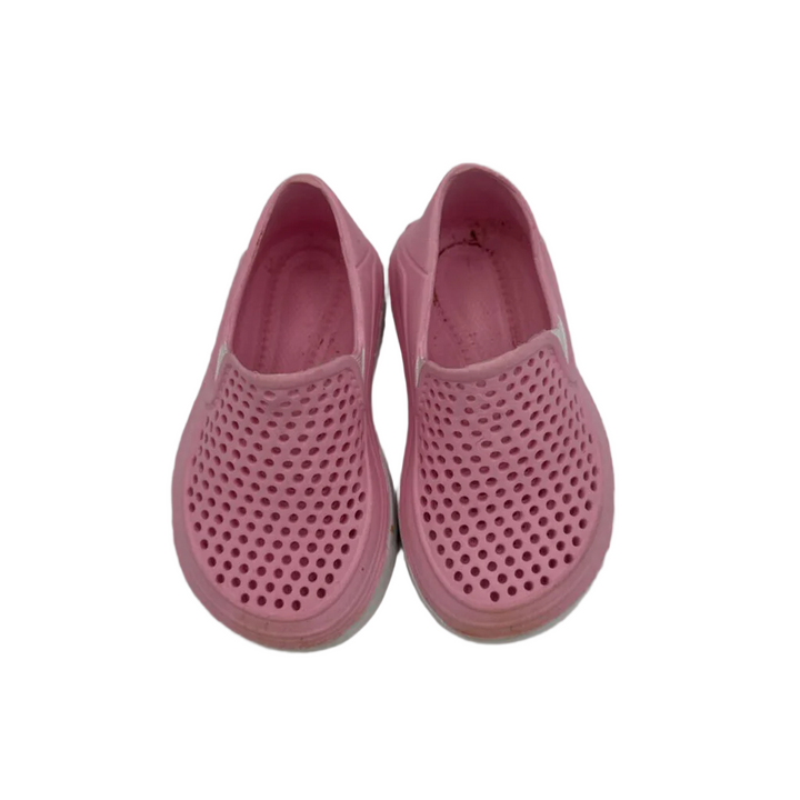 Slip on Water Shoes/Clogs