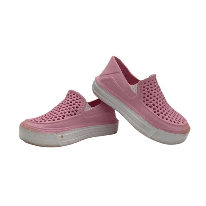 Slip on Water Shoes/Clogs