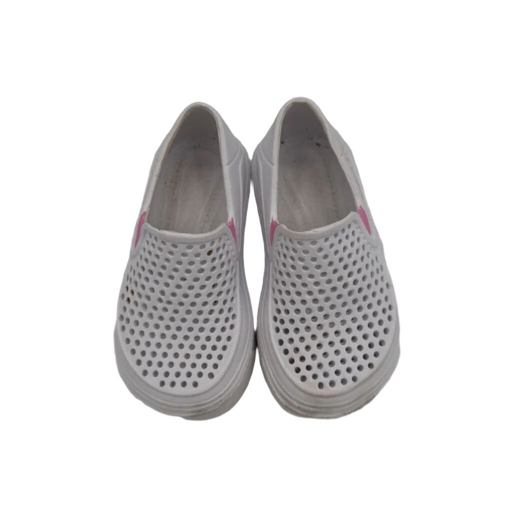 Slip on Water Shoes/Clogs