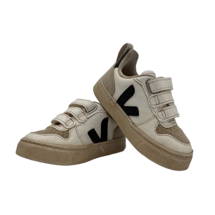 Velcro Sneakers / V Stripe