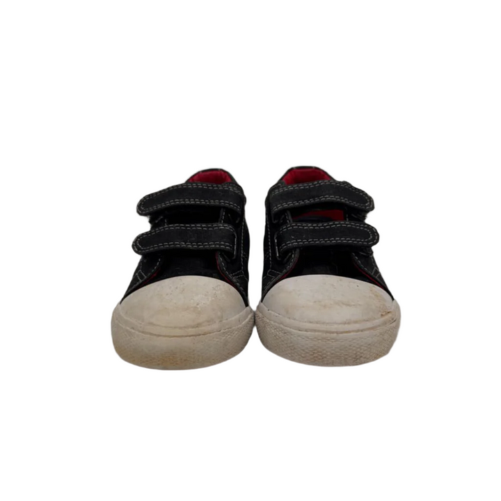 Slip on Tennis Shoes/Velcro