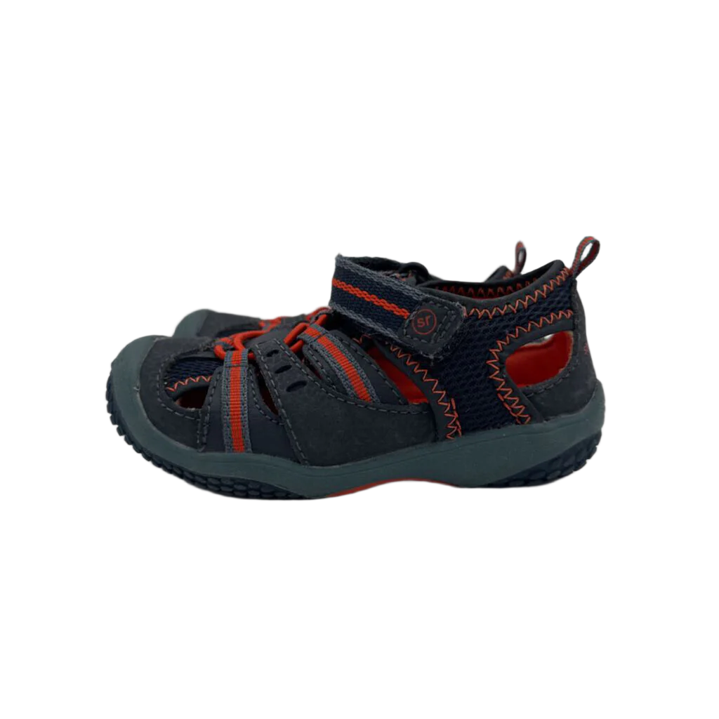 Slip on Water Shoes/Velcro
