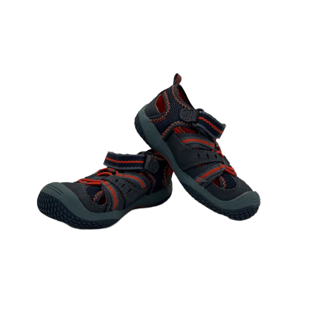 Slip on Water Shoes/Velcro