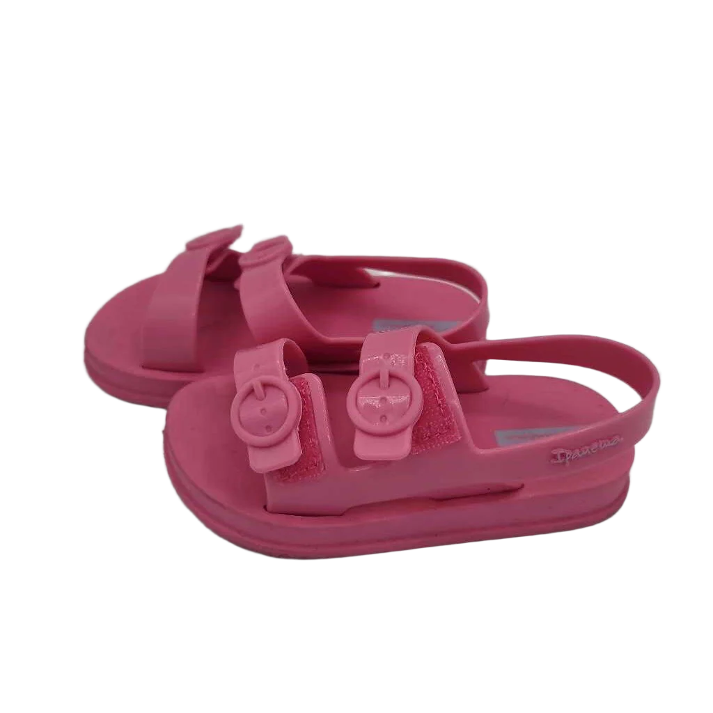 Velcro Clasp Sandals