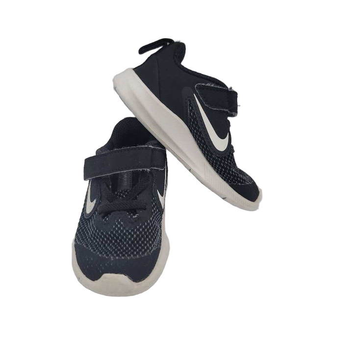 Velcro Tennis Shoes / Swoosh