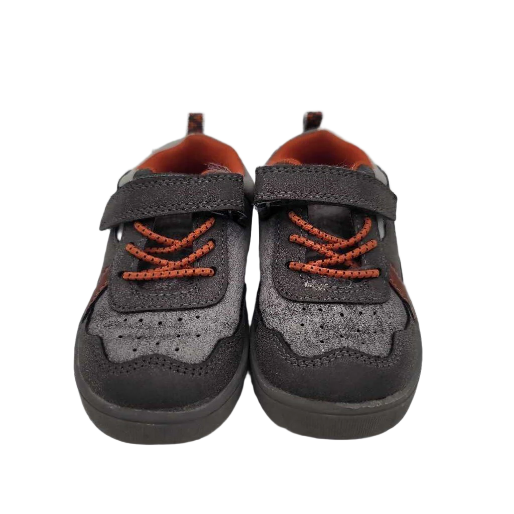 Velcro Sneakers/Suede